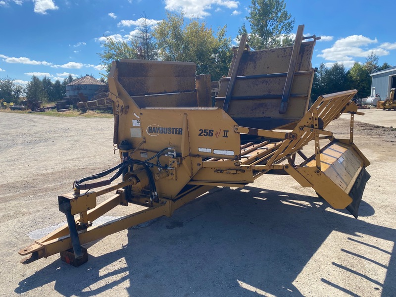 Hay/Forage/Livestock  Haybuster 256 Bale Chopper Photo